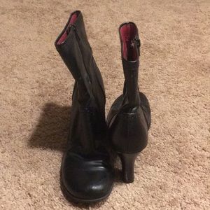 heeled booties